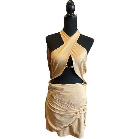 NWT superdown Michelle Wrap Mini Dress in Nude - Picture 4 of 13